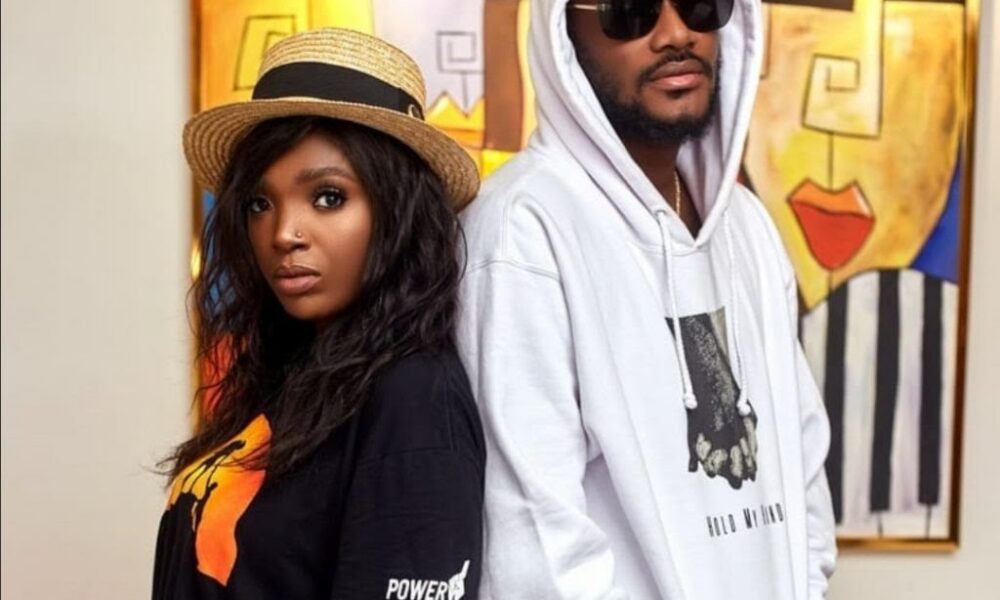 Annie 2face 1024x804 1