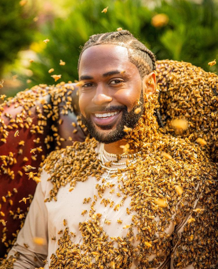 US rapper Big Sean poses with 65000 bees 3