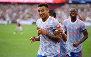 Man Utd Jesse Lingard set to join Premier League rivals for free