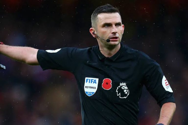Michael Oliver slammed over controversial Martinelli's red card